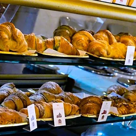 Lamezia Nicogia 住宿加早餐酒店 3*